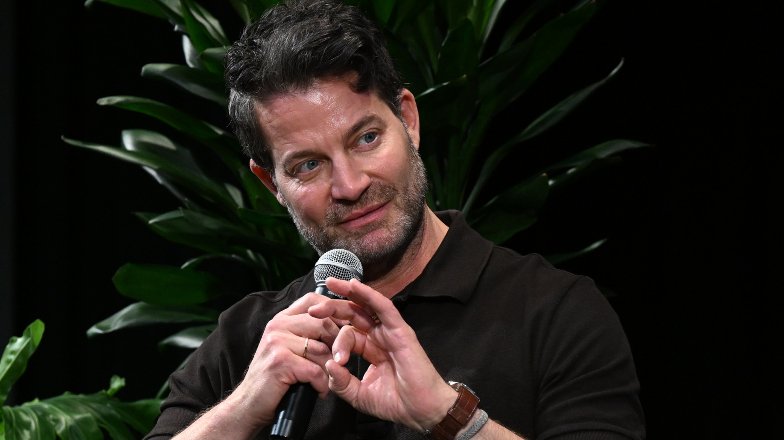 Nate Berkus, süpürgelik Vs. Trim Vs. Duvarlar