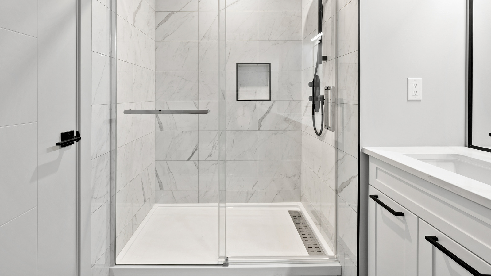 Duş tepsiniz için kullanılacak en iyi 9 malzeme