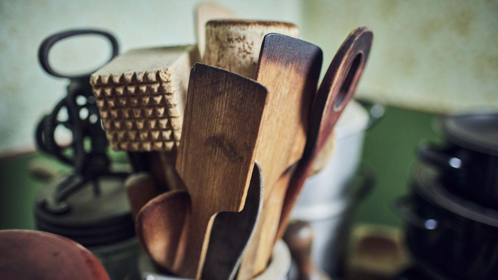 Ahşap mutfak eşyalarınızı kaynar su ile dezenfekte edebilir misiniz? İşte bilmeniz gerekenler