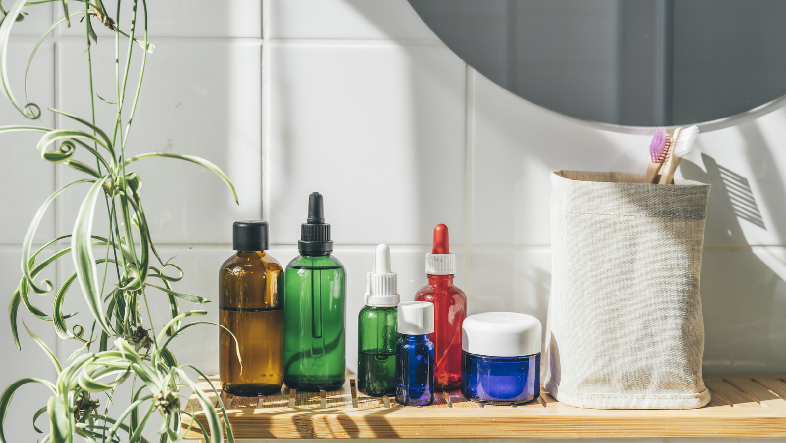 Kompost çöp kutunuza koyabileceğiniz 17 beklenmedik banyo ürünleri