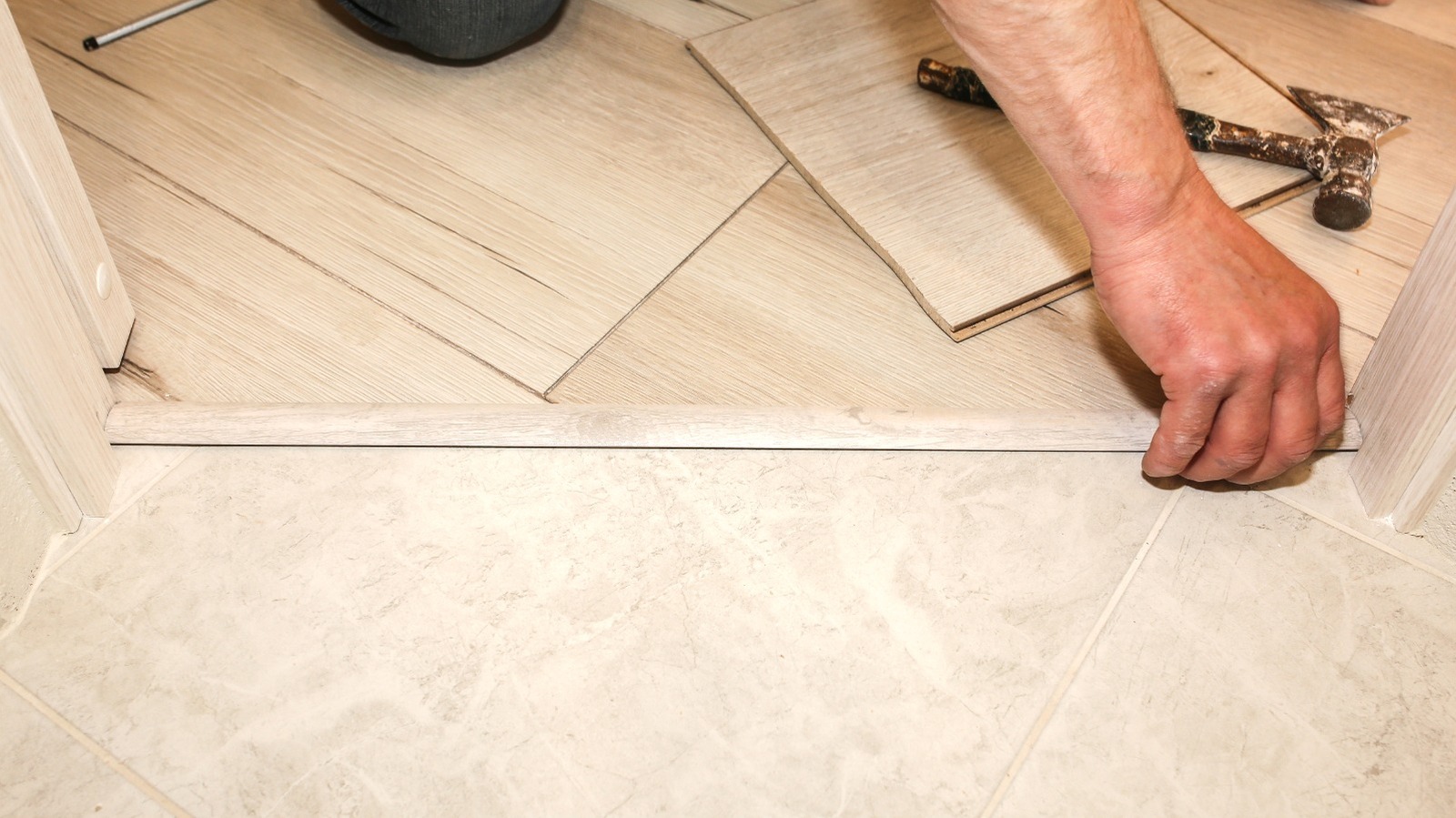 Zeminler İçin 4'ü 1 Arada Geçiş Şeridi Nedir? İşte Bilmeniz Gereken Her Şey