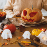 Dolar Ağacı ile Kendi Ürkütücü İskelet Kar Kürenizi Yapın