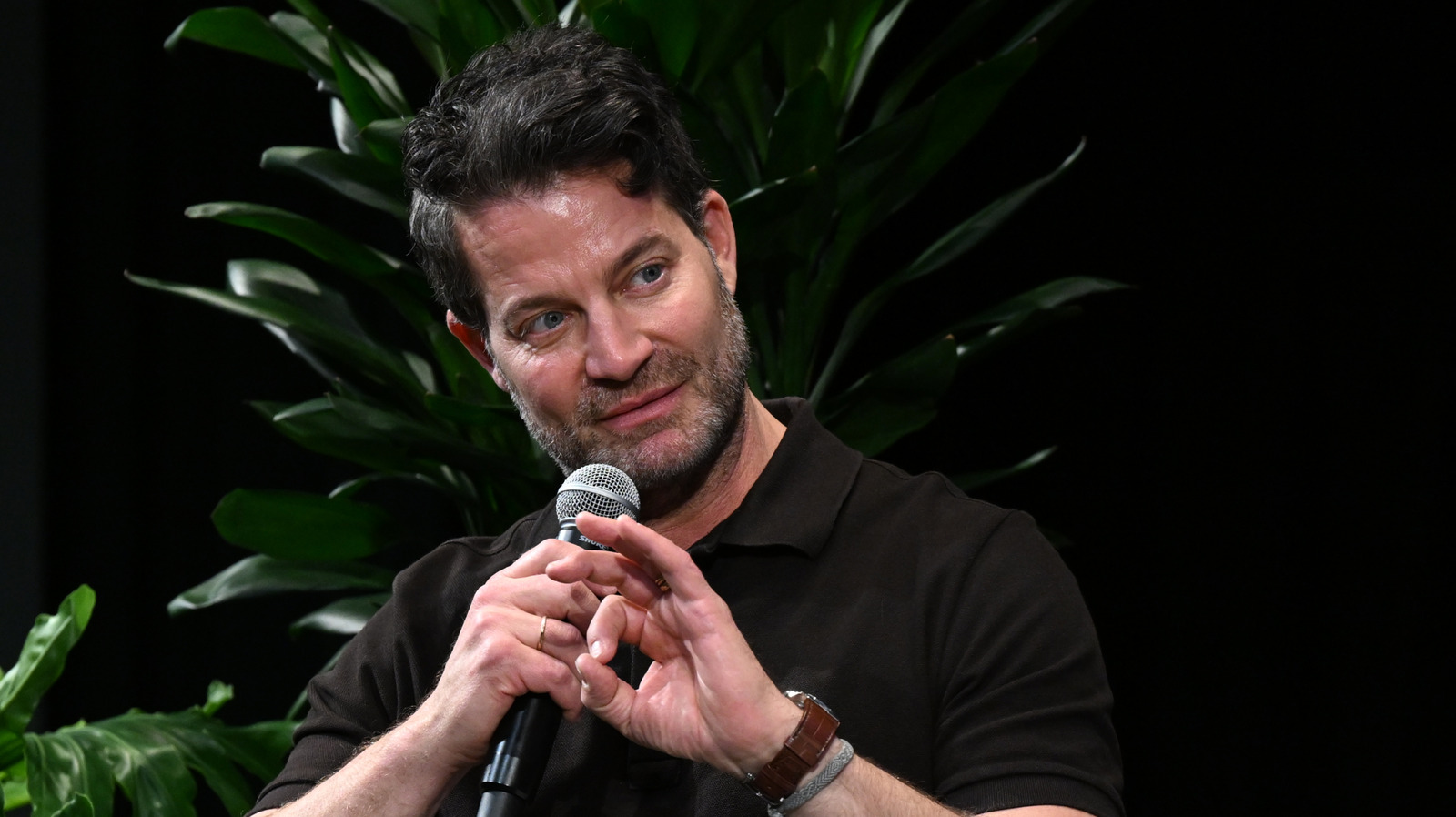 Nate Berkus'un Basit İpucu Her Yemek İçin Masa Sunumunuzu Anında Yükseltir
