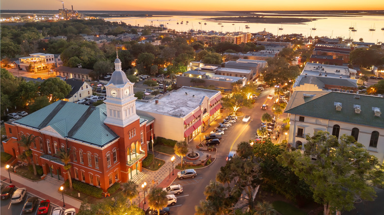 Gün batımında Florida'daki Fernandina Plajı'nın drone görüntüsü.