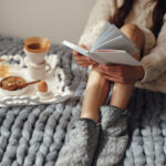 Mükemmel Sıcak ve Rahat Sonbahar Dekoru Sağlayan Tutumlu Olabileceğiniz Temel Yatak Odası