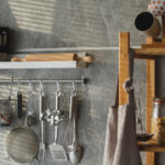 Kolay, Uygun Fiyatlı Kendin Yap Dolar Ağacı ile Soba Tarafı Mutfak Temellerini Düzenli Tutun