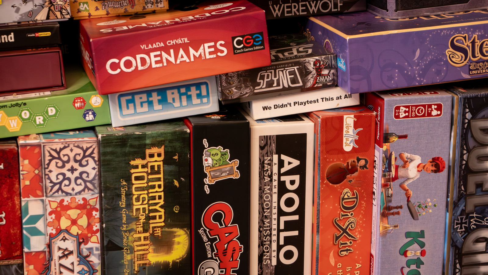 Masa Oyunlarını Düzenli ve Düzenli Tutan Akıllı IKEA KALLAX Aksesuarı