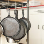 Kirli, Tutumlu Dökme Demir Tava Nasıl Temizlenir?