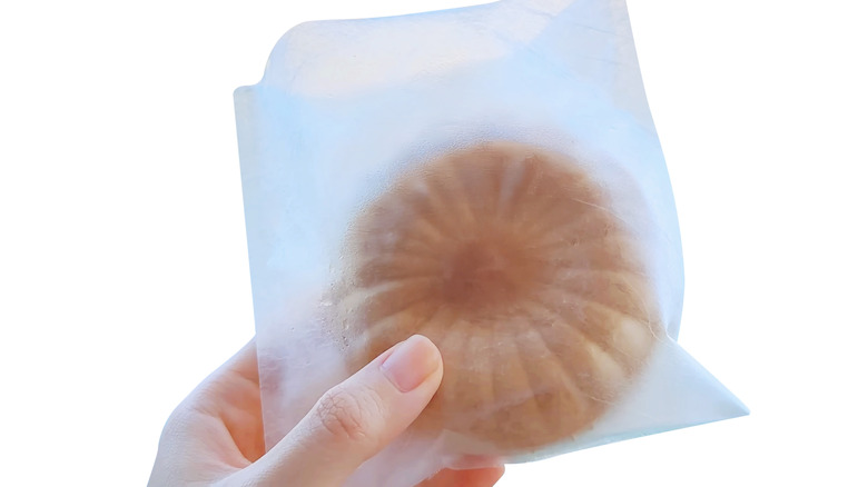 Mumlu kağıtta pasta