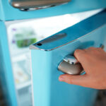 Buzdolabınız Yanlış Tarafa Açılırsa Bilmeniz Gereken Kapı Hilesi