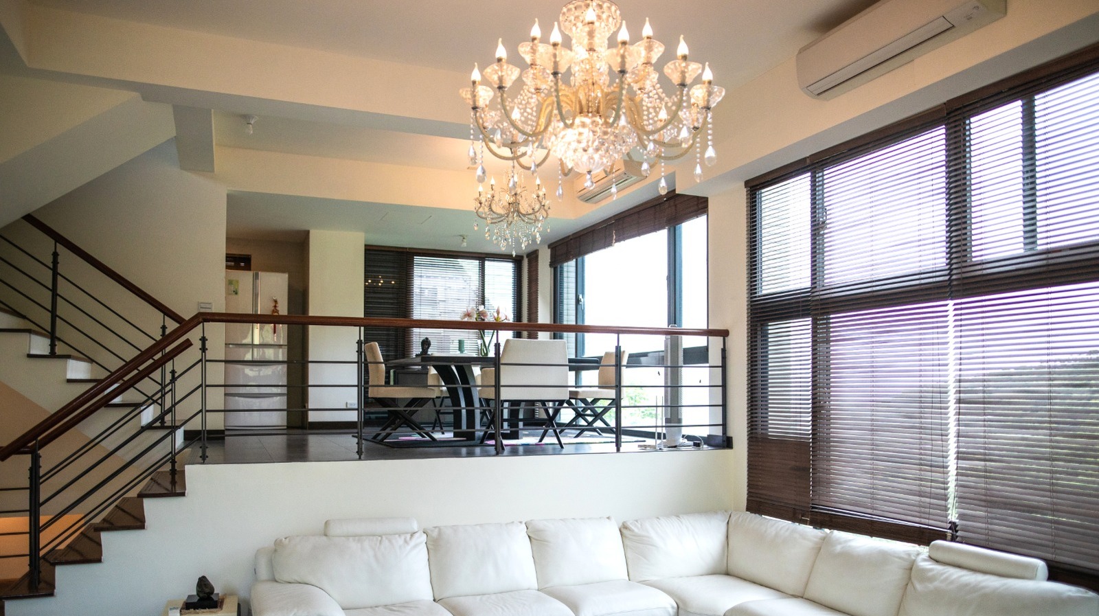 Bazılarının Söylediğine Rağmen İşte Büyük Işık Evlerimizde Yaygın Kalmaya Devam Ediyor