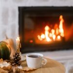 Odun Yakan ve Gazlı Şömine: Fark Nedir? (& Temizlik Rutininiz İçin Neden Önemlidir)