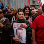 Türkiye mahkemesi tutuklu muhalefet liderini 'siyasi casusluk'la suçladı