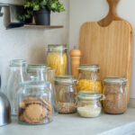 Saklama Kavanozlarını Gizleyerek Mutfağınızı Anında Düzenleyin