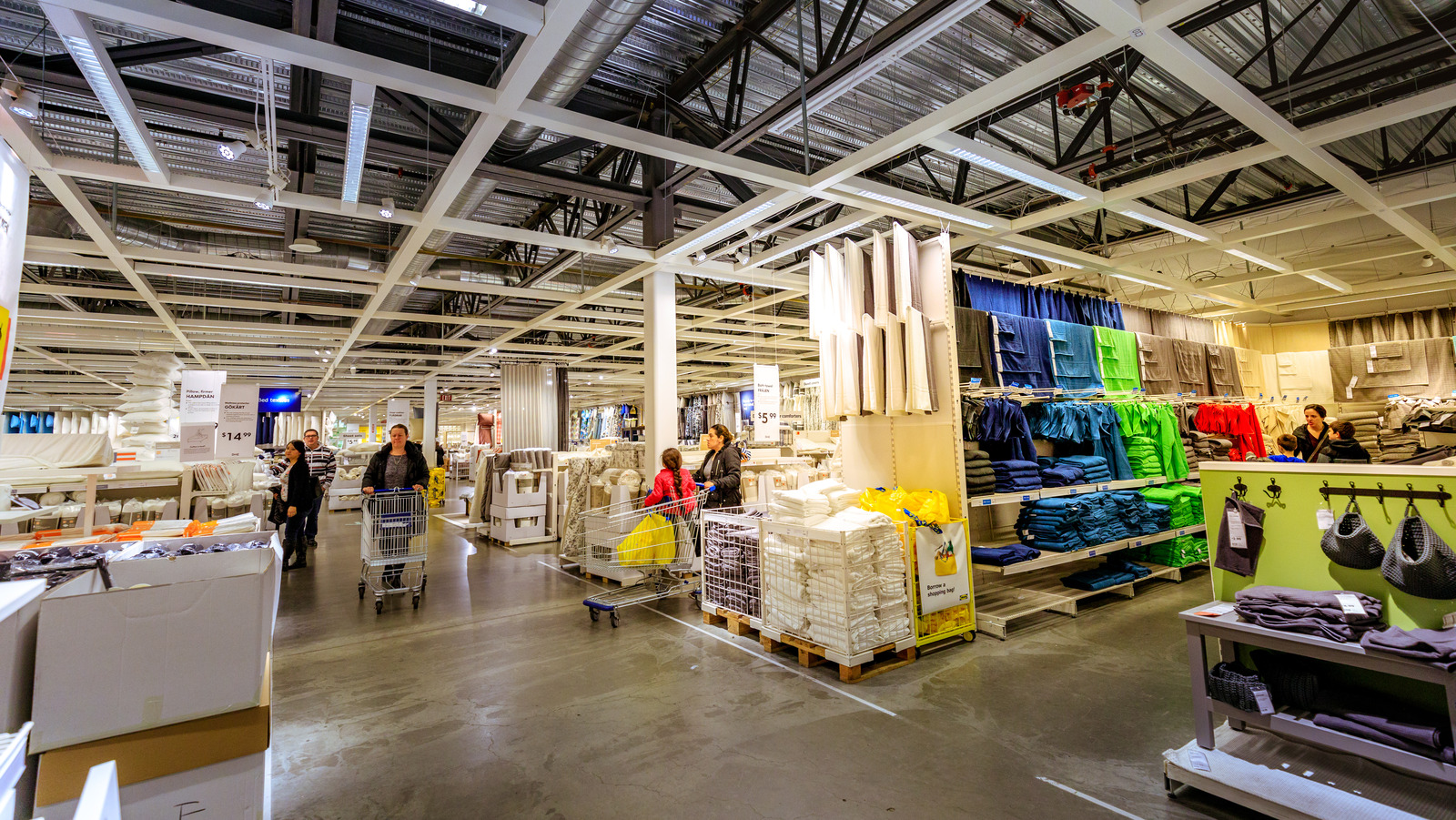 Hayranlara Göre 30 Yıldan Fazla Bir Süre Sonra, 0,99 Dolarlık Bu IKEA Ürünü Hala Sahip Olmanız Gereken Bir Şey