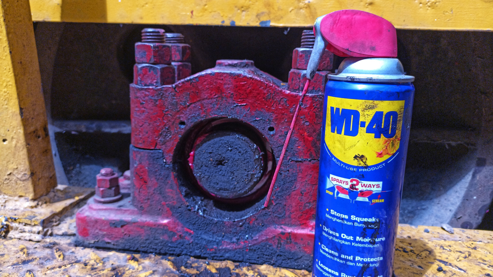 Bir Tamirci, WD-40 Kullanımına İlişkin Ortalığı Karıştırmayan Bir İpucu Paylaşıyor
