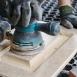 Soyunma Mobilya Vs. Zımparalama: Projeniz İçin Hangisi Doğru?