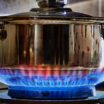 Paslanmaz Çelik Tencerenizin Rengini Hızla Soldurabilecek Hata