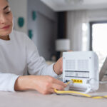 WiFi Yönlendiricileri Bir Alanı Dağınık Gösterebilir - Bu İkinci El Mağaza Bulucu Mükemmel Bir Kılıktır