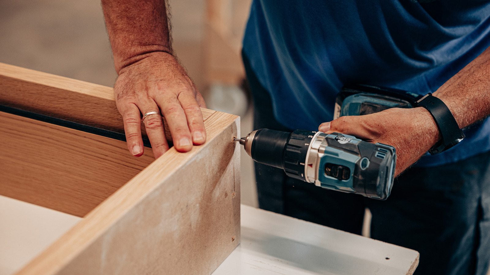 Bu Uygun Fiyatlı Yığılmış Dolap Kendin Yap ile Kiler Depolama Sorunlarınızı Çözün