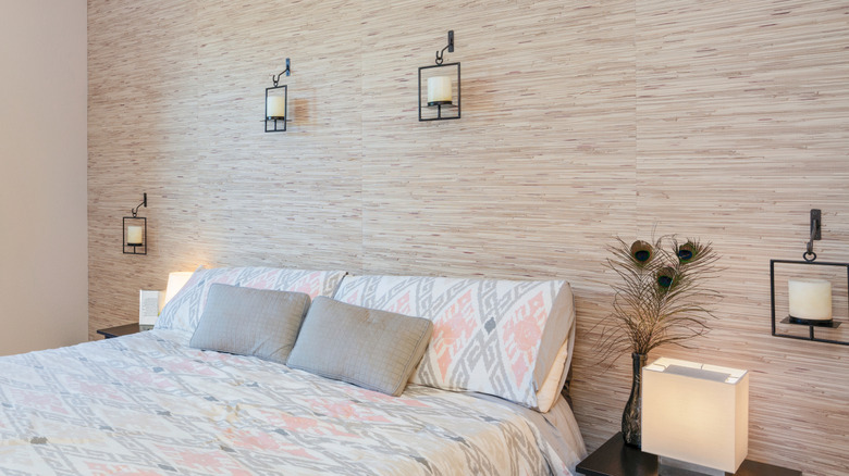 yatak odasında çim duvar kağıdı