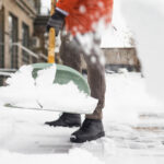 Kaldırımların kürekle temizlenmesinden kim sorumlu?