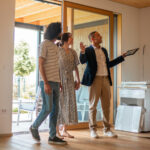 Ev Sahibi Olmanın Gizli Masrafları Nelerdir? (& Ev Sahipliğinin Geleceği İçin Ne İfade Ediyor?)