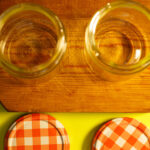 Kolay Bir Kendin Yap Kapak Hilesi ile Eski Kavanozları Güzel Tezgah Üstü Depoya Dönüştürün