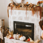 Mükemmel Sonbahar Şömine Ekranı İçin Tasarruf Edebileceğiniz Vintage Öğeler