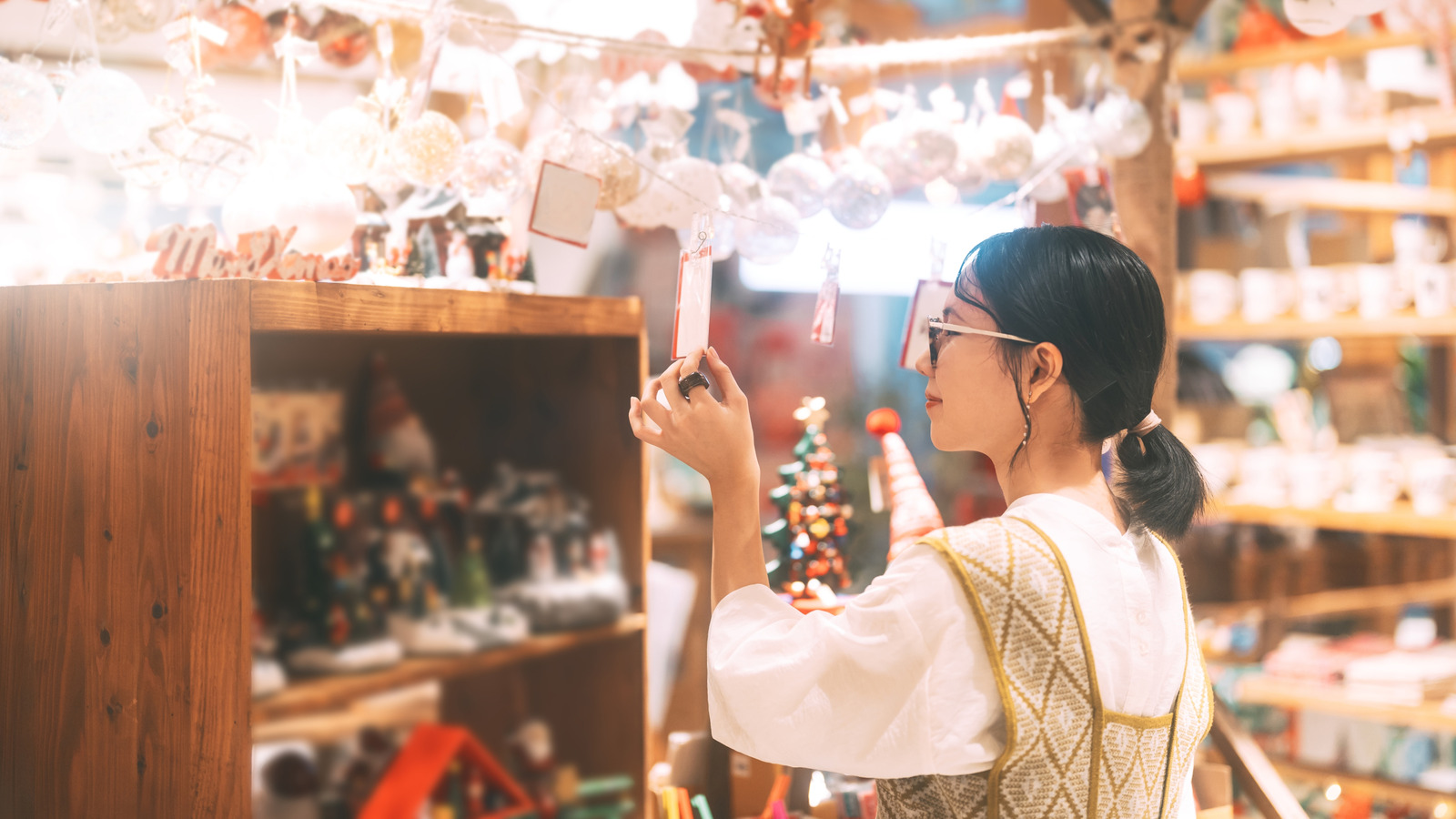 İkinci El Mağazasında Aranacak Vintage Noel Dekoru (Çok Değerli Olabilir)