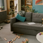 Tek Bir Mobilya Parçası Satın Almadan Depolama Alanını Oturma Odanıza Getirecek Akıllı Çözüm