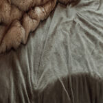 Yatak Takımlarınızı Kış İçin Minimalist Bir Şekilde Nasıl Güncellersiniz?
