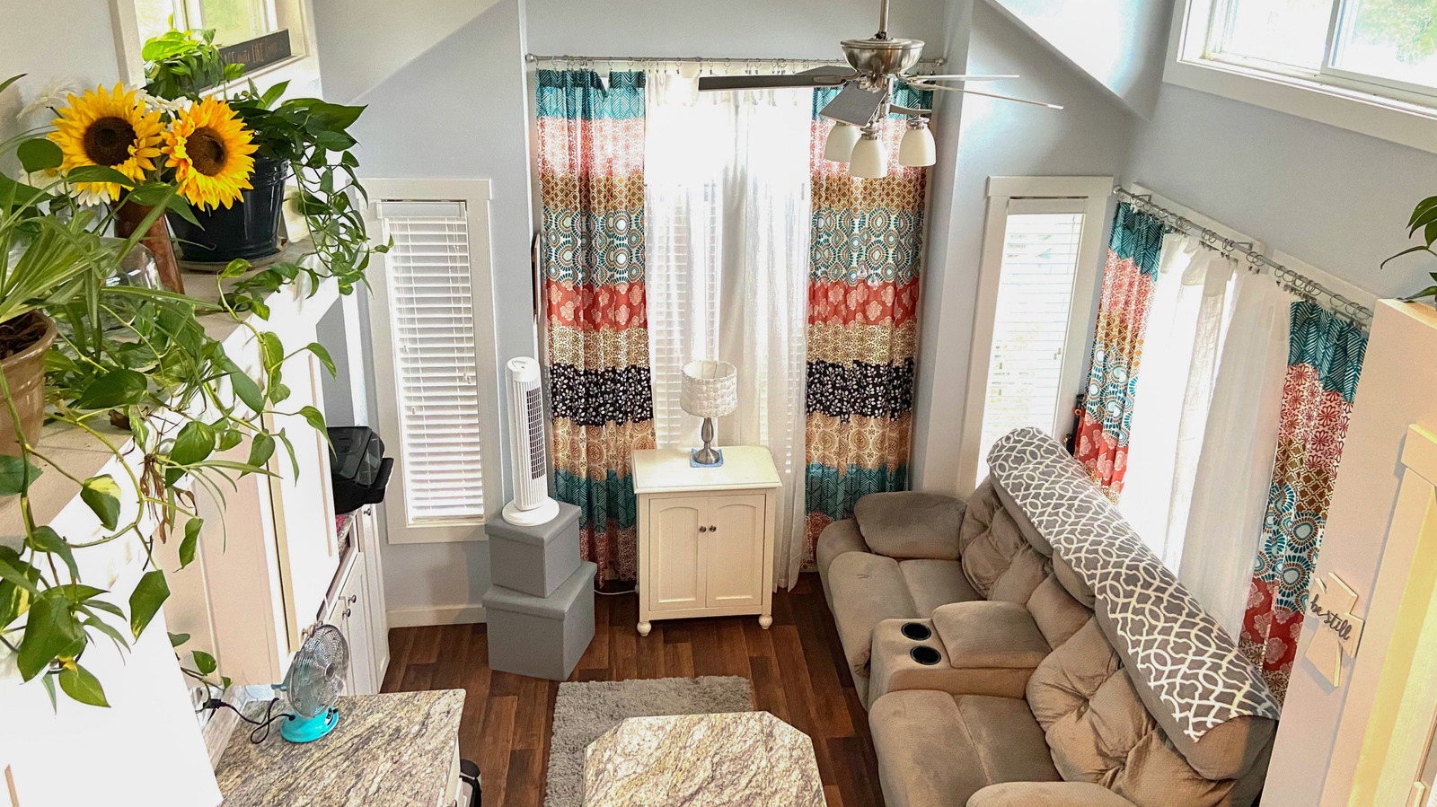 Küçük Evleri Düzenli Tutacak Mobilya Takasları