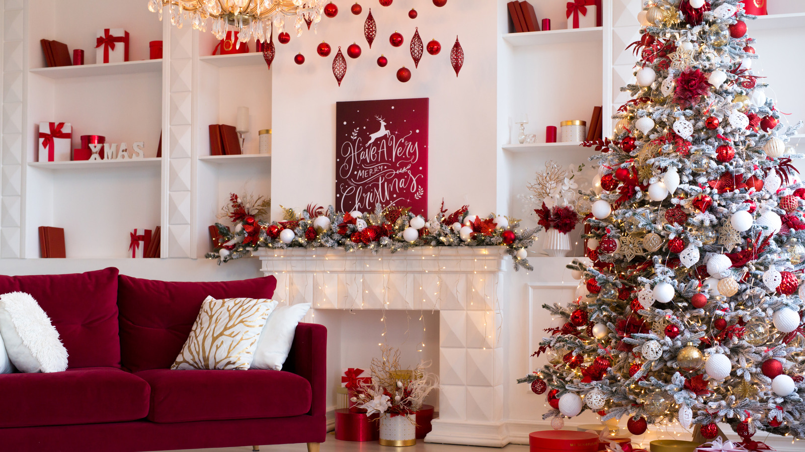 Geri Dönüşü Hak Eden Eski Moda Noel Ağacı Geleneği—Çarpıcı Görünüyor