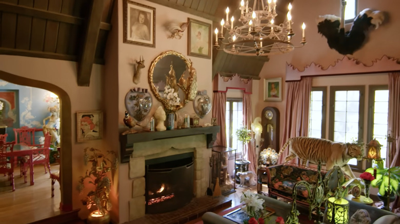 Dita von Teese'nin yaşayan maksimalist odası