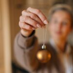 Noel Ağacı Yok, Sorun Yok - Süsleri Asmanın Aynı zamanda Yerden Tasarruf Etmenin Eğlenceli Yolu