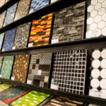 Elveda Sıkıcı Fayanslar: 2026'da Sevdiğimiz Benzersiz Mutfak Backsplash Trendi