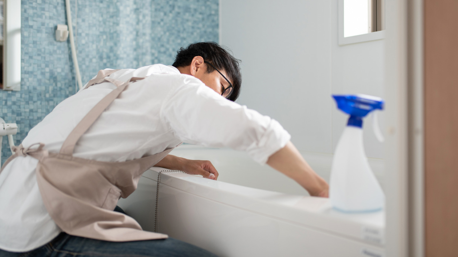 Banyonuzu Temizlemeyi Çok Daha Kolay (Ve Daha Hızlı) Hale Getirecek Basit İpucu