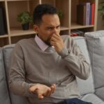 Döşemeli Mobilyalardaki Kokuları Kolayca Gidermek İçin Mutfağın Temelini Kullanın