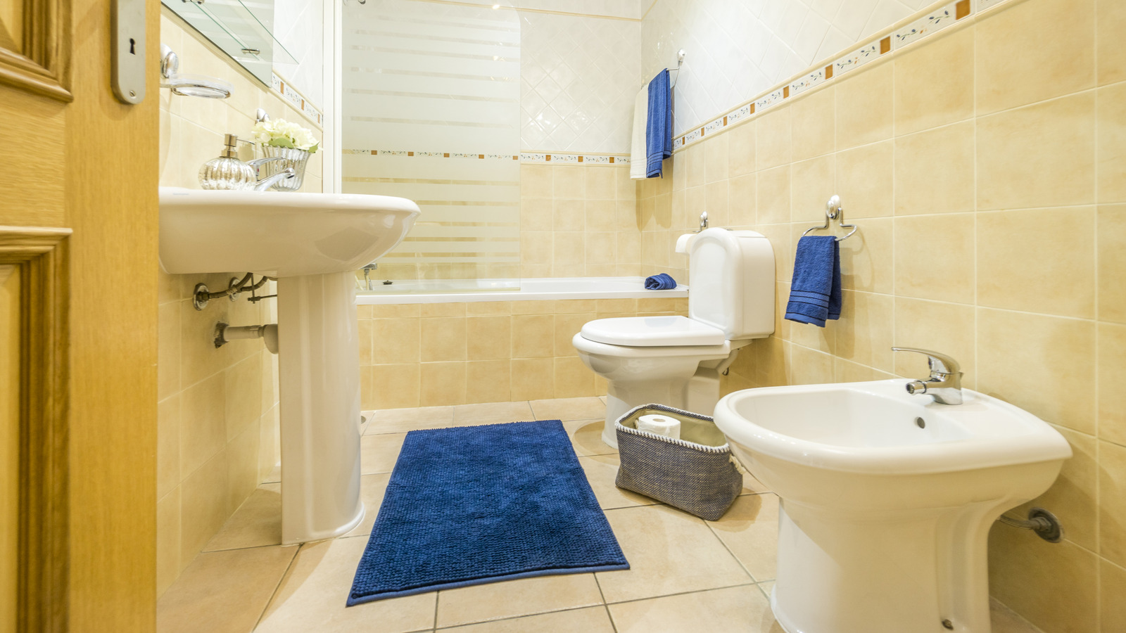 Banyo Fayans Zeminlerini Temizlemeyi Hızlı ve Kolay Bir İş Haline Getiren Uygun Fiyatlı Araç