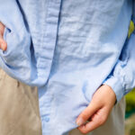 Giysilerdeki Kırışıklıkları Isı Gerekmeden Giderebilen Akıllı Tüyo