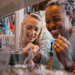 Evinizdeki Herhangi Bir Kapıyı Sevimli Bir Vintage İkinci El Mağaza Bulmasıyla Güzelleştirin