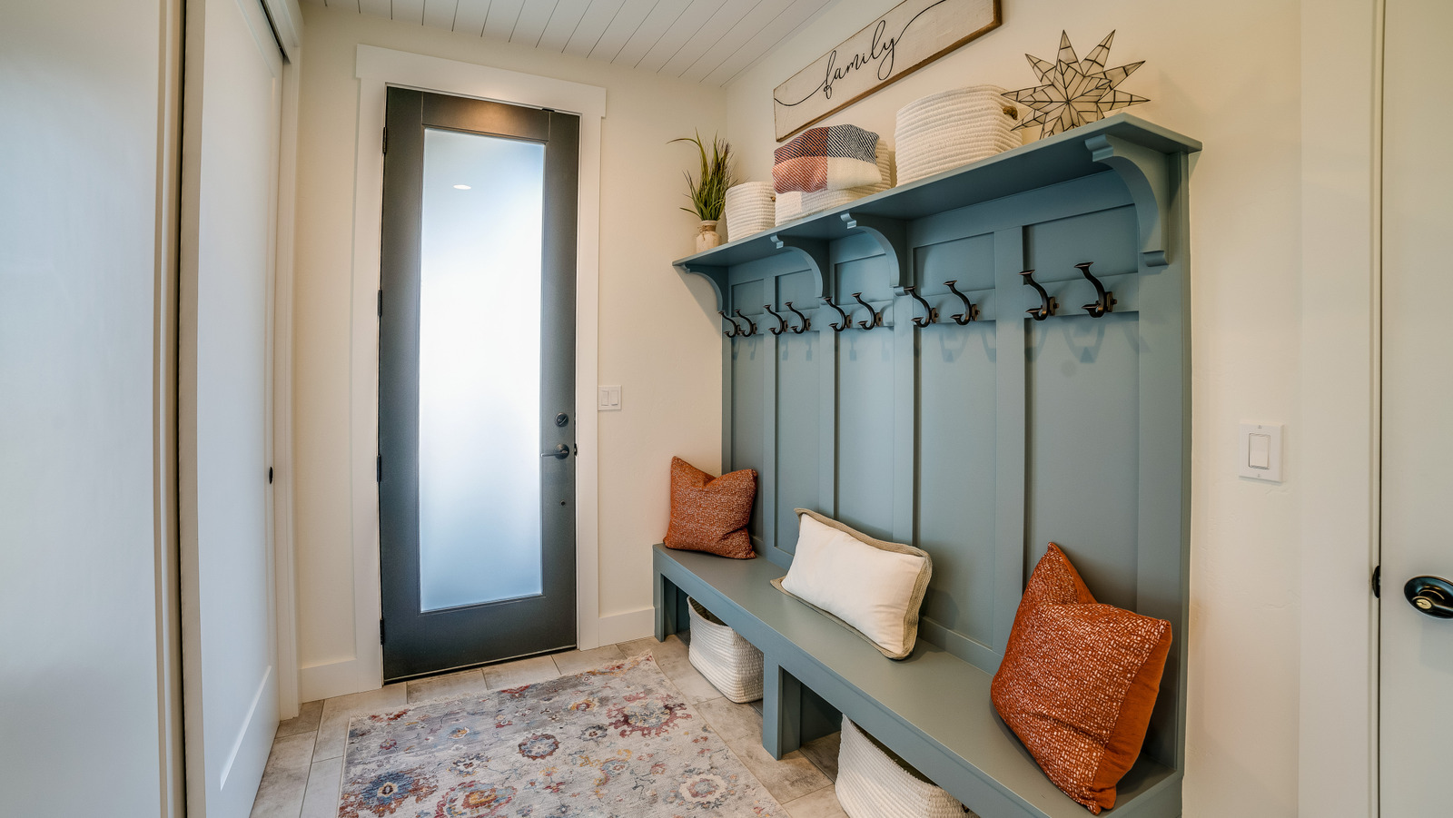 Feng Shui'ye Göre Bu Güzel Kokulu Bitki Neden Giriş Yolunuzda Bir Noktayı Hak Ediyor?