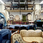 Bir İkinci El Mağazası Mobilyasının Düşündüğünüz Kadar Eski Olmadığının Açık İşareti