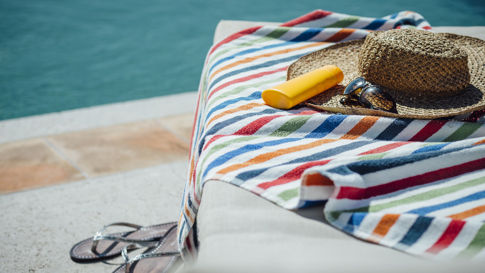 Bahçe Dekoru Olarak İkiye Katlanan Dış Mekan Havlu Askısı Nasıl Yapılır