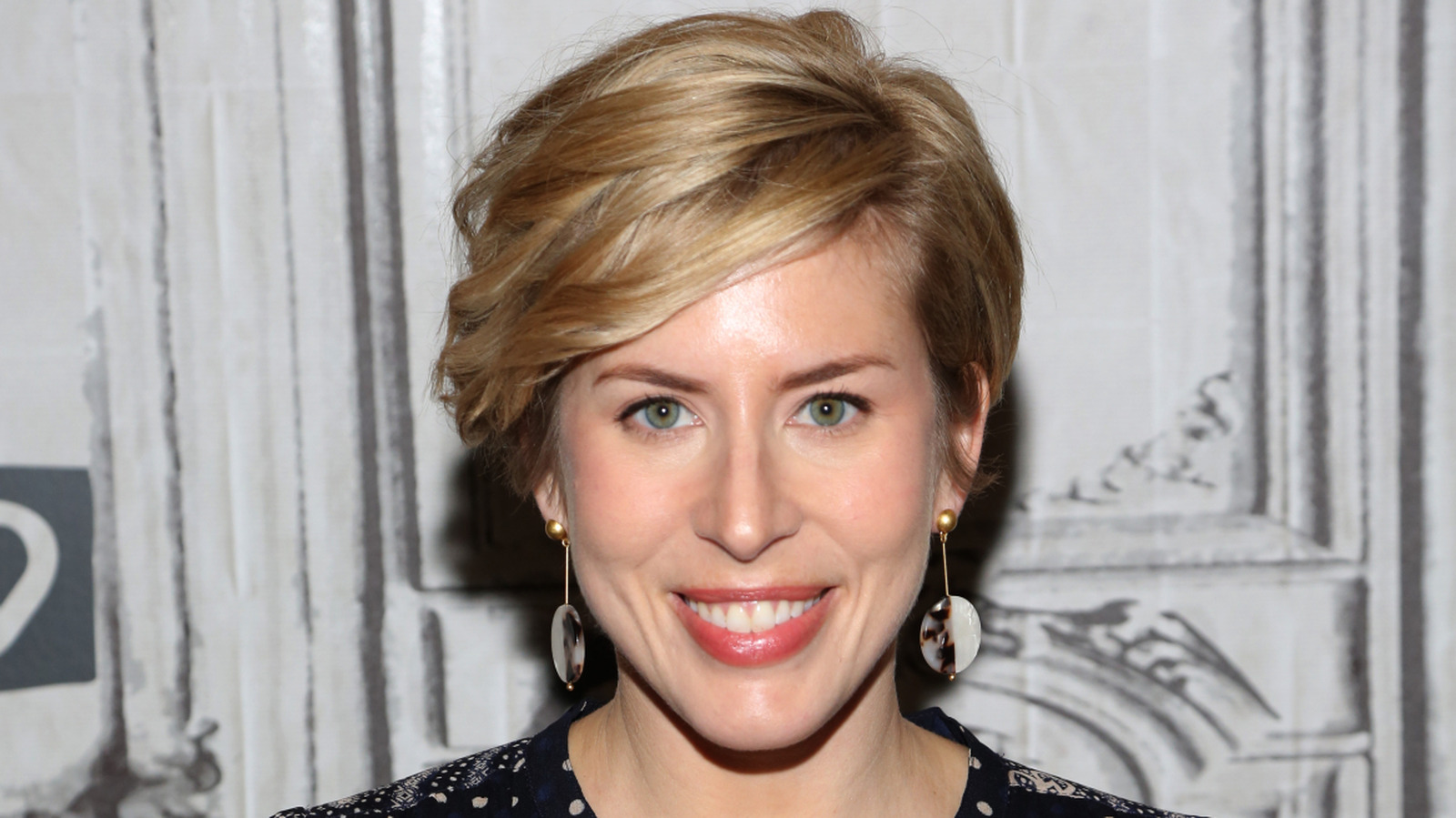 Erin Napier'in Bu Çarpıcı Duş Fayansı Fikri Banyonuzu Dönüştürecek