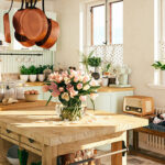 İngiliz Mutfak Trendine Mükemmel Uyum Sağlayan Beklenmedik Mobilya Parçası