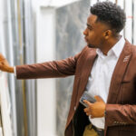 Cesur Bir Mutfak Backsplash İçin Denemek İçin Eski Okul Çini