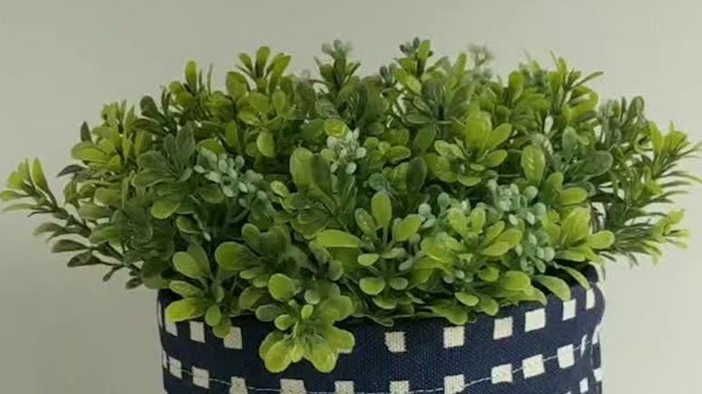 Kanvas çanta ekicinin kapatılması