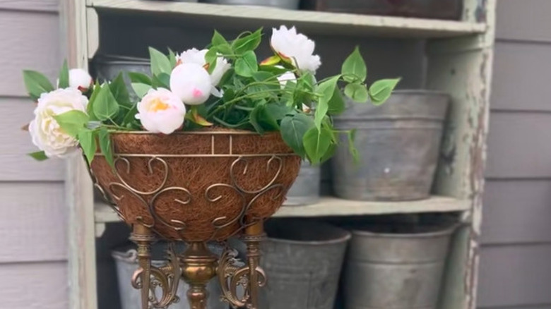 Ekici olarak kullanılan lamba tabanı